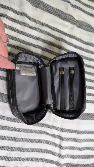 Thirty-one travel jewelry case